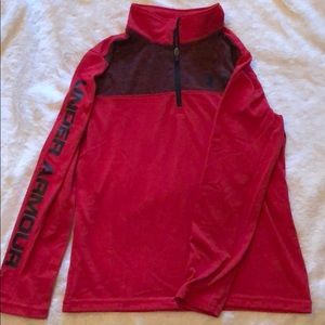 Boys 10/12 UNDER ARMOUR red long sleeve pullover